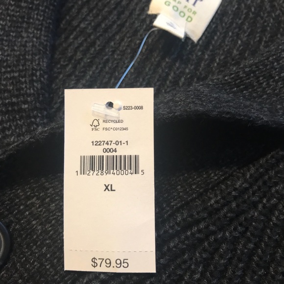 NWT Men’s Gap Sweater XL Button-down - Picture 3 of 4